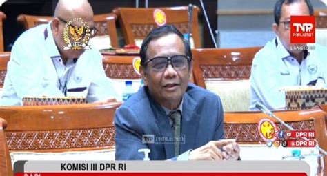 Mahfud Md Tantang DPR Bubarkan Kompolnas Kalau Cuma Jadi PR