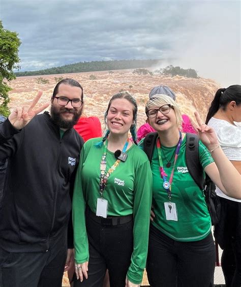 Parque das Aves celebrando Cataratas Day vazão histórica das