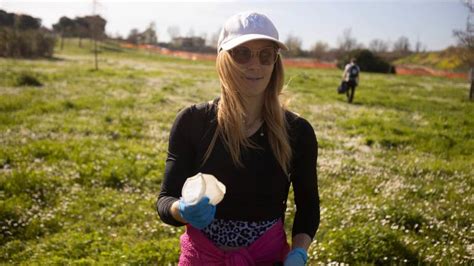 Cesena La Passeggiata Ecologica Raccoglie 251 Chili Di Rifiuti