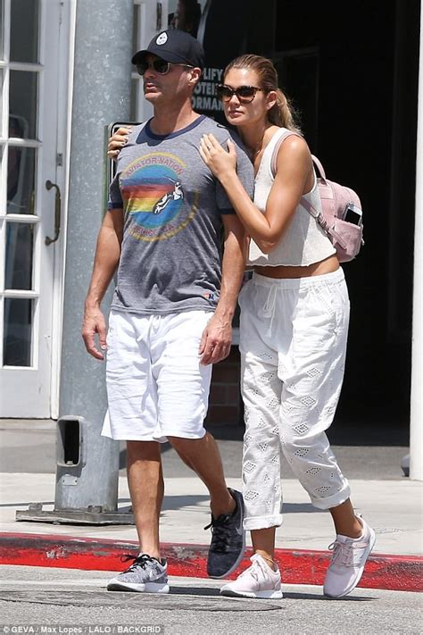 Ryan Seacrest And Shayna Taylor Pack On The Pda In La Daily Mail Online