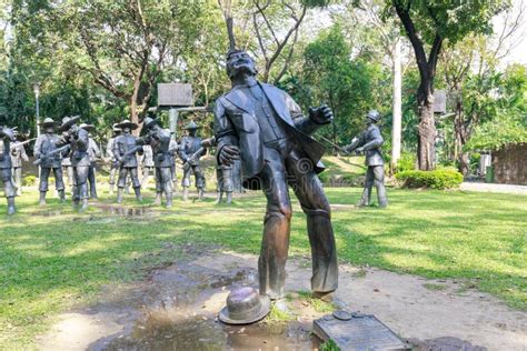 Il Martirio Di Dott Le Grandi Statue Del Metallo Di Jose Rizal In