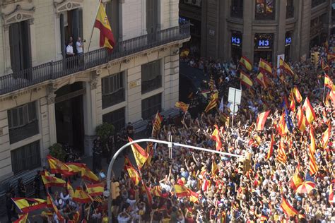 Las mejores imágenes de la gran manifestación de Barcelona Libertad