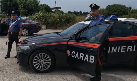 Si Avvicina Troppo All Ex Fidanzata E Viene Arrestato