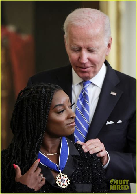 Biden Presents Simone Biles Megan Rapinoe And More With Presidential