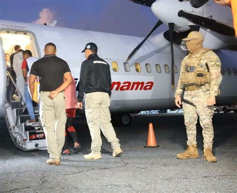 Panam Deporta En Un Vuelo Ch Rter A Migrantes Colombiano