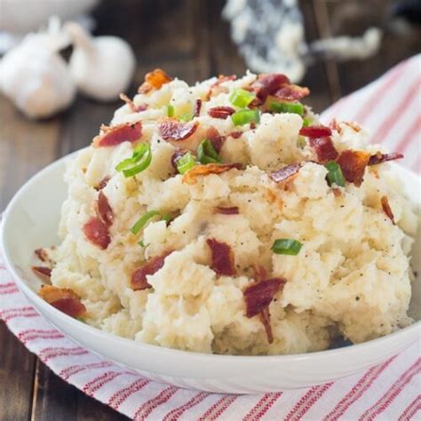 Roasted Garlic And Bacon Mashed Potatoes Spicy Southern Kitchen