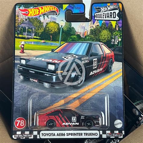 Hot Wheels Boulevard Dash R Premium La Vida Real Serie Negra Mercedes Benz C AMG