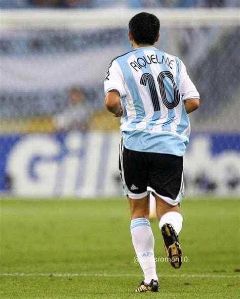 Roman Riquelme Argentina - Juan Roman Riquelme A True Icon Retires From ...