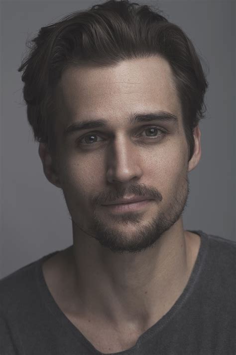 Jon-Michael Ecker | Queen of the south, Actors, Beautiful men