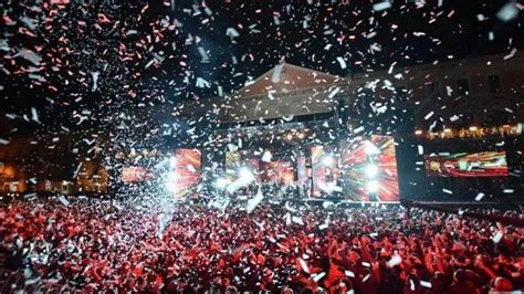 Capodanno In Piazza Bari Torna Su Canale Collegamenti Con La Grande