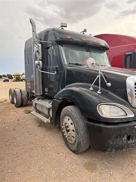 2007 Freightliner Columbia
