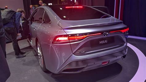 Toyota Mirai Revealed Sexy First Fuel Cell Ev Second Motoring