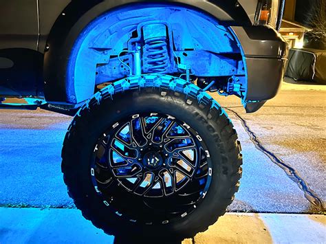 2006 Ford F 350 Super Duty 24x14 Tis Offroad Wheels 40x1550r24