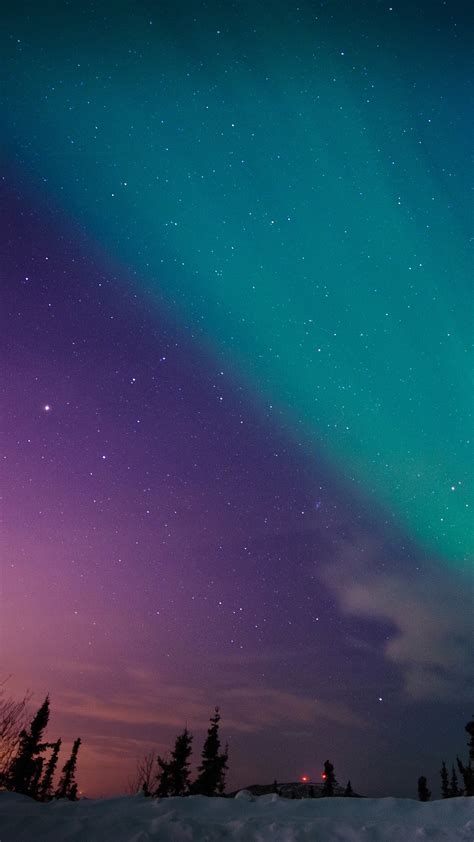 Aurora borealis above Fairbanks, Mt. Aurora, Skiland, Alaska, USA ...