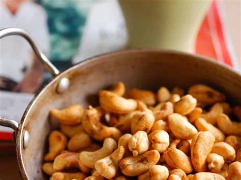 Roasted Spicy Garlic Cashew Nuts Recipe A Little Bit Of Spice