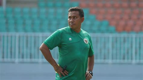 Bima Sakti Ditunjuk Jadi Pelatih Timnas Indonesia U 17 Media Vietnam