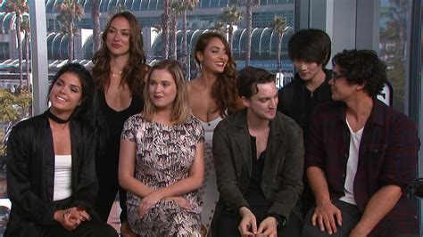 EXCLUSIVE: 'The 100' Cast Opens Up About 5 Year Time Jump in Season 5 ...