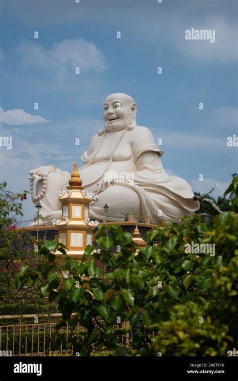 Vietnam statue laughing buddha hi-res stock photography and images - Alamy