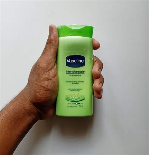 What Is The Difference Between Aquaphor And Vaseline Compare The