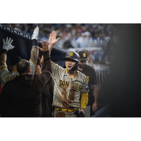 HA-SEONG-KIM! HA-SEONG-KIM! | San Diego Padres Auctions