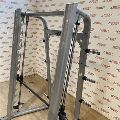 Life Fitness Signature Series Smith Machine - Pinnacle Fitness