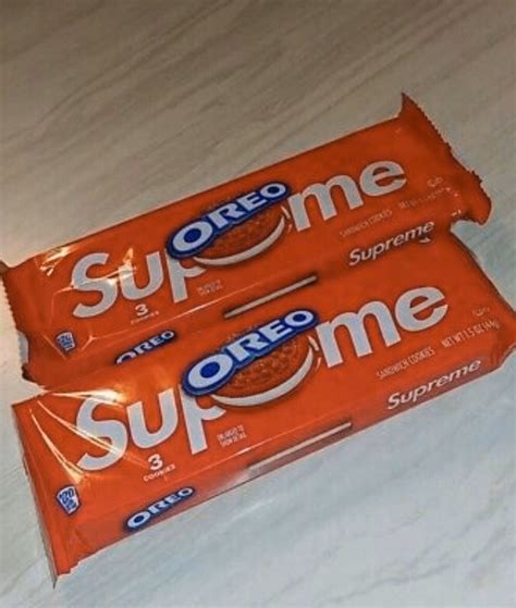 Supreme x Oreo Wiki