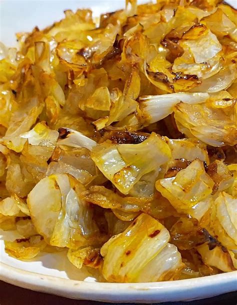 Fried Caramelized Cabbage And Onions Rezept