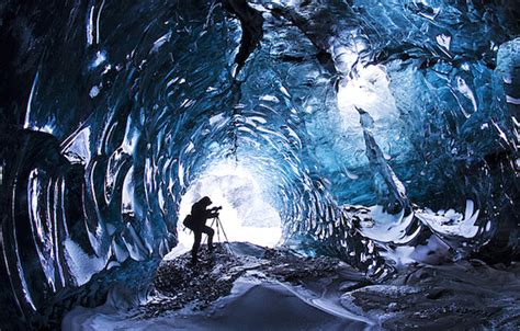 Ice Caves Photography in Iceland – Fubiz Media