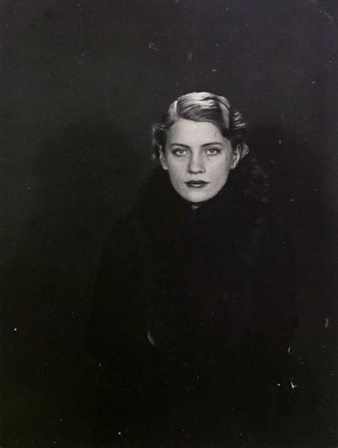 Much More Than a Muse – 25 Beautiful Black-and-White Portraits of Lee Miller Taken by Man Ray in ...