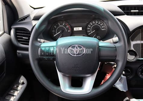 New Toyota Hilux 2023 (1443285) | YallaMotor.com