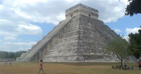 Uma Das Sete Maravilhas Do Mundo Moderno É O Templo - (ENEM 2020) Uma das Sete Maravilhas do Mundo Moderno é o Templo de ...
