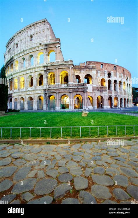 Colosseum Remarkable Structure Hi Res Stock Photography And Images Alamy