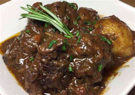 Rabo De Toro Al Vino Tinto Receta De Afuegorapido Cookpad