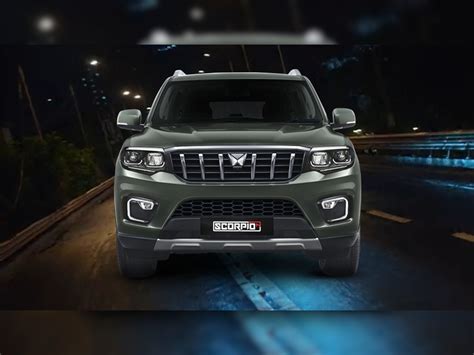 Mahindra Offering Huge Discounts On Its Suv Bolero Xuv300 । Mahindra