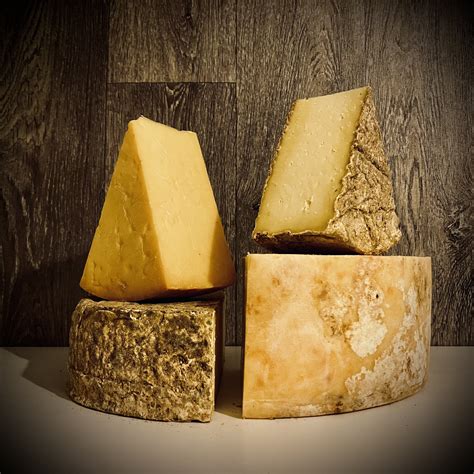 Bath Soft Cheese Co. - Wyfe of Bath, Merry Wyfe, Bath Soft Cheese, Bath