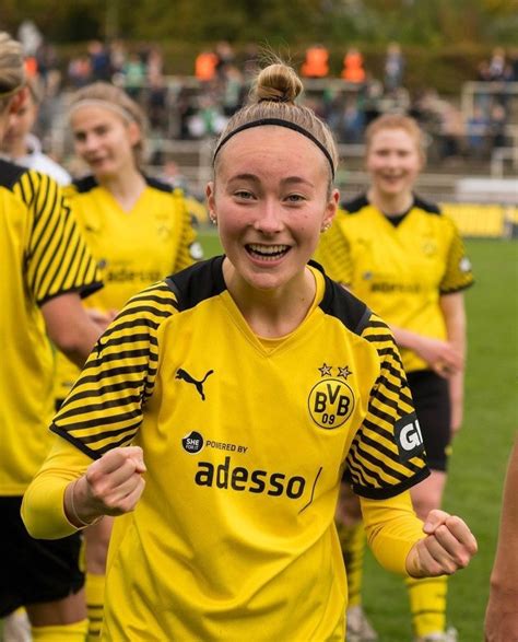 Borussia Dortmund Frauen Home Kit