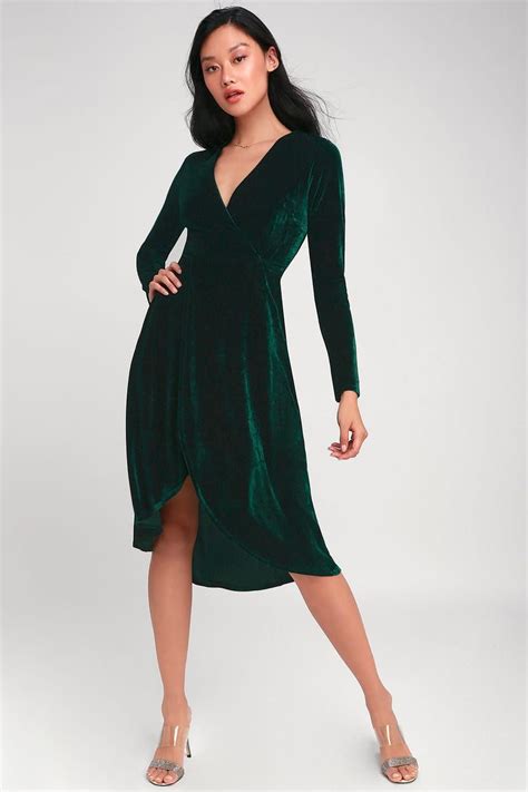 Silver Screen Emerald Green Velvet Long Sleeve Midi Dress Long Sleeve