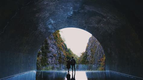 Kiyotsu Gorge Tunnel Tunnel Of Light Red Love Tree