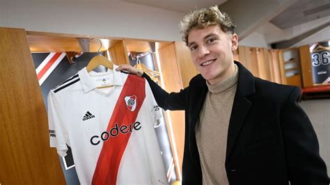 Pol Mica Por La Foto De La Familia De Facundo Colidio Tras Su Debut En