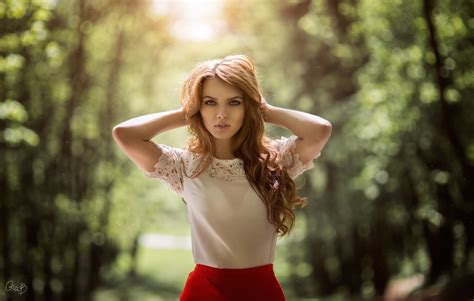 Sunlight Forest Women Outdoors Women Redhead Model Portrait