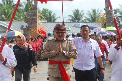 Hadiri Perayaan Galungan Umat Hindu Di Bolmong Pj Bupati Ajak Kokohkan