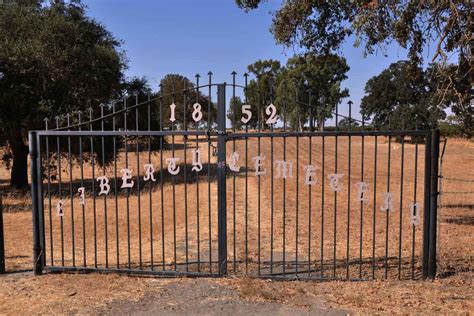 Liberty Cemetery: A California ghost town burial ground | HI Travel Tales