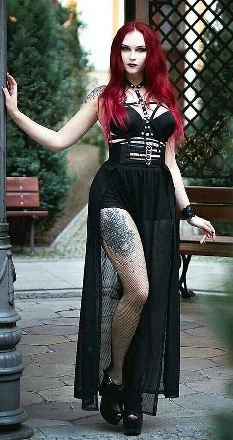 Pin By Ramsib Hyarraf On Gothics Gothic Fashion Gothic Beauty Gothic Outfits