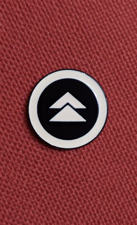 Ghost Of Tsushima Sakai Clan Enamel Pin - Insert Coin Clothing