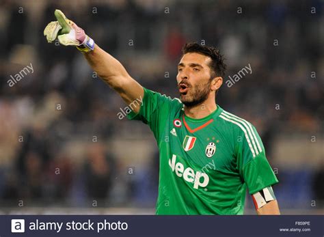 Gianluigi Buffon Juventus Fotos Und Bildmaterial In Hoher Auflösung