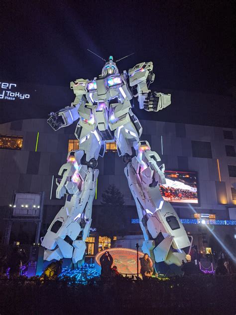 Gundam Unicorn Statue At Odaiba Diver City Tokyo Dec 19 Rjapanpics