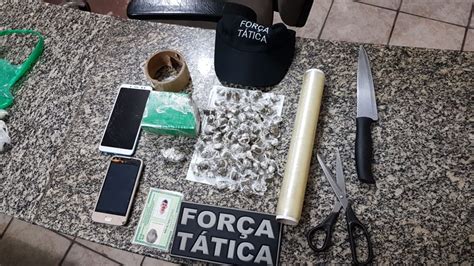 Dz Patrulha Policia Militar Atrav S Do Bpm Apreende Droga E Prende