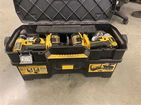 Find Bid On Dewalt Drill Set Now For Sale At Auction