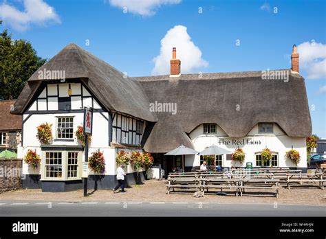 Avebury village Avebury Red lion Avebury gastropub Red Lion Avebury Wiltshire England UK GB ...