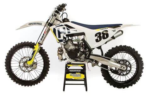 PRUEBA DE CARRERA DE MOTOCROSS MXA 2018 HUSQVARNA TC250 DOS TIEMPOS